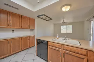 1811 N Camino de la Cienega, Tucson, AZ 85715 - Photo 13