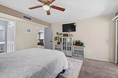 8916 E Palms Park Drive, Tucson, AZ 85715 - Photo 11