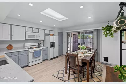 8916 E Palms Park Drive, Tucson, AZ 85715 - Photo 5