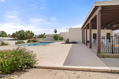 8916 E Palms Park Drive, Tucson, AZ 85715 - Photo 23