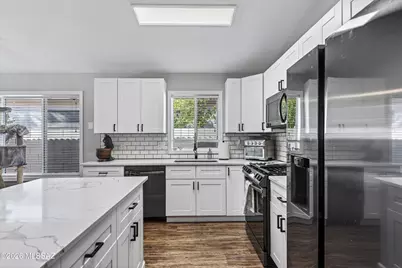 12333 N Brightridge Drive, Oro Valley, AZ 85755 - Photo 5