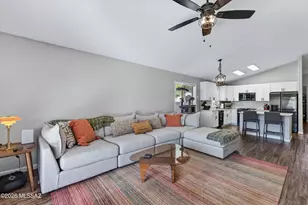 12333 N Brightridge Dr, Oro Valley, AZ 85755 - Photo 9