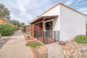 366 S La Canada Dr, Green Valley, AZ 85614 - Photo 23