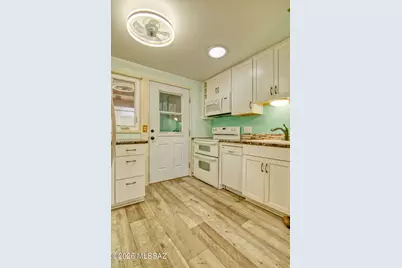 366 S La Canada Drive #A, Green Valley, AZ 85614 - Photo 17