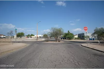 102 W District #2, Tucson, AZ 85714 - Photo 9