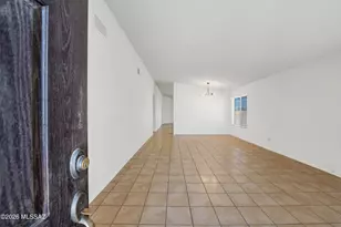 102 E Elixir Pl, Oro Valley, AZ 85755 - Photo 5