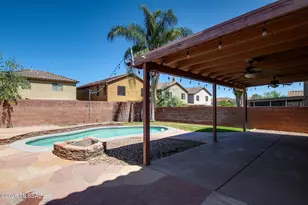 694 W Amber Sun Dr, Green Valley, AZ 85614 - Photo 45