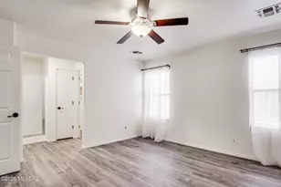 694 W Amber Sun Dr, Green Valley, AZ 85614 - Photo 19