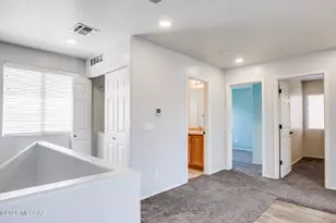 694 W Amber Sun Dr, Green Valley, AZ 85614 - Photo 25