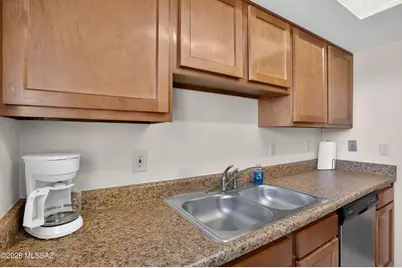 1352 S Brewer Drive, Tucson, AZ 85713 - Photo 13