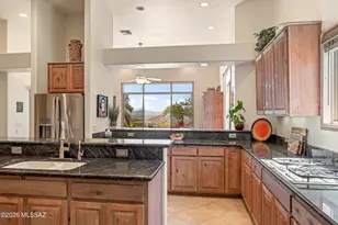 6262 W Trails End Rd, Tucson, AZ 85745 - Photo 7