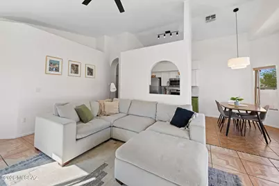 5732 W Cactus Garden Drive, Tucson, AZ 85742 - Photo 3