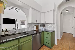 5732 W Cactus Garden Dr, Tucson, AZ 85742 - Photo 5