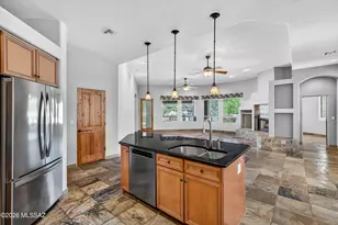 2553 N Redington Pl, Tucson, AZ 85749 - Photo 9