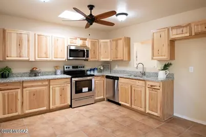 9155 E Broadway Boulevard #APT B, Tucson, AZ 85710 - Photo 9