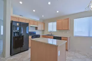 2468 E Stone Stable Dr, Tucson, AZ 85737 - Photo 5