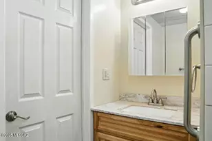 4001 E Blacklidge Dr, Tucson, AZ 85705 - Photo 15