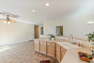 11704 W Fordson Drive, Marana, AZ 85653 - Photo 9