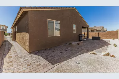 9749 E Miller Peak Trail, Tucson, AZ 85747 - Photo 29