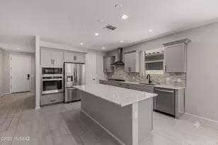 9749 E Miller Peak Trl, Tucson, AZ 85747 - Photo 5