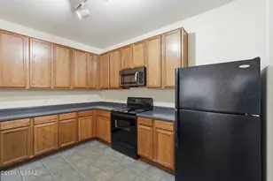 2727 N Saramano Ln, Tucson, AZ 85712 - Photo 15