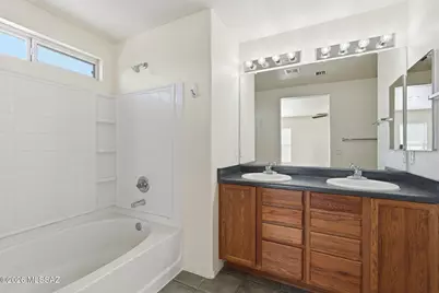 2727 N Saramano Lane, Tucson, AZ 85712 - Photo 31