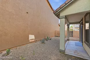 2727 N Saramano Ln, Tucson, AZ 85712 - Photo 37