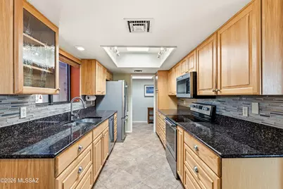 781 W Desert Ridge Drive, Green Valley, AZ 85622 - Photo 21