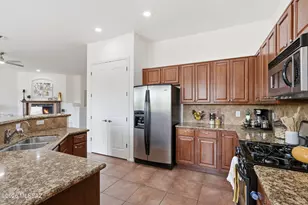 1367 S Madera Reserve Dr, Green Valley, AZ 85614 - Photo 11