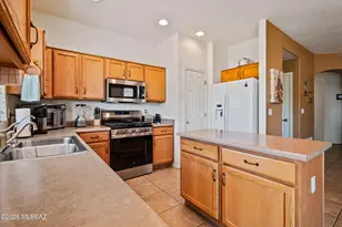 2658 S Desert Cavern Pl, Tucson, AZ 85730 - Photo 15