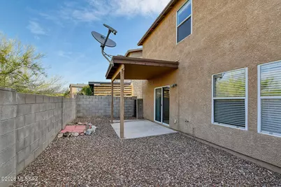 8445 N Avenida De La Bellota, Tucson, AZ 85742 - Photo 13