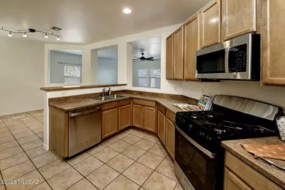 8445 N Avenida De La Bellota, Tucson, AZ 85742 - Photo 9