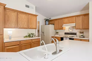 8563 S Dubloon Way, Tucson, AZ 85756 - Photo 13