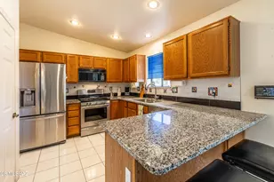 874 N Dusenburg Ave, Tucson, AZ 85748 - Photo 3
