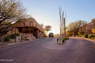 7351 N Secret Canyon Dr, Tucson, AZ 85718 - Photo 1