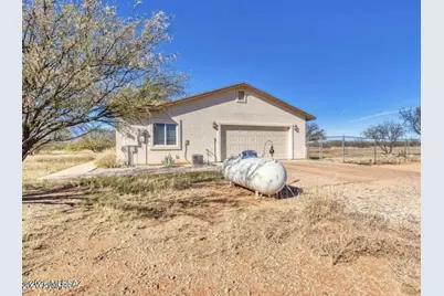 10193 E Windtalker Road, Hereford, AZ 85615 - Photo 17