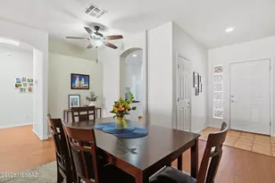 448 W Deerwood Ln, Green Valley, AZ 85614 - Photo 7