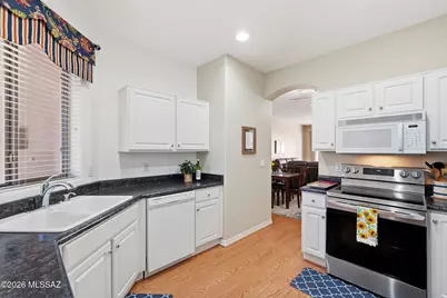 448 W Deerwood Lane, Green Valley, AZ 85614 - Photo 9