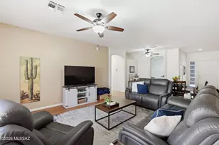 448 W Deerwood Ln, Green Valley, AZ 85614 - Photo 5