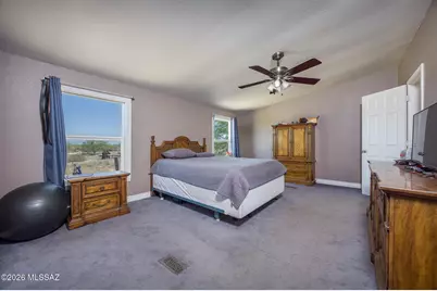 16351 W Six Gun Place, Tucson, AZ 85736 - Photo 9