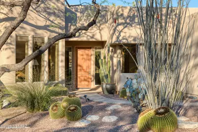 6438 N Desert Wind Circle, Tucson, AZ 85750 - Photo 3