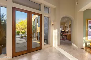 6438 N Desert Wind Cir, Tucson, AZ 85750 - Photo 7