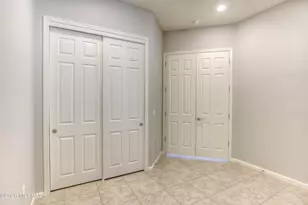 8461 N Gallant Fox Dr, Tucson, AZ 85704 - Photo 11