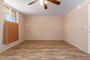 7901 E 2nd St, Tucson, AZ 85710 - Photo 17