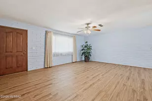 1041 S Abrego Dr, Green Valley, AZ 85614 - Photo 3