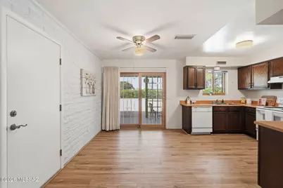 1041 S Abrego Drive, Green Valley, AZ 85614 - Photo 7