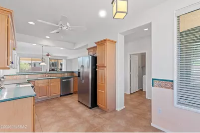 7618 W Madrigal Drive, Tucson, AZ 85743 - Photo 23