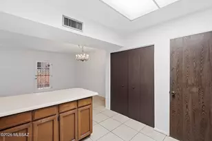 282 E Ponderosa St, Tucson, AZ 85705 - Photo 23