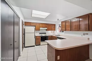 282 E Ponderosa St, Tucson, AZ 85705 - Photo 9