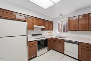 282 E Ponderosa St, Tucson, AZ 85705 - Photo 21